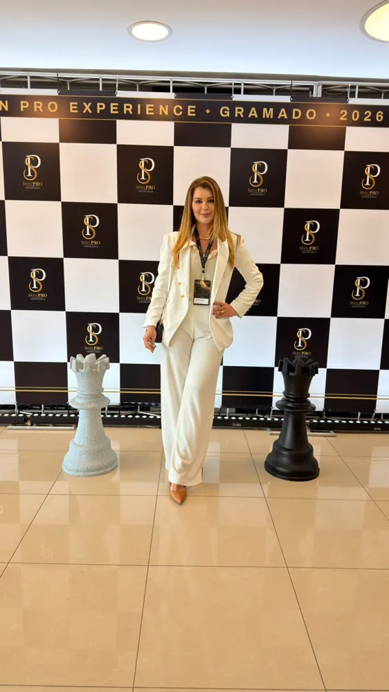 Dra. Geisiane em congresso Skin Pro Experience